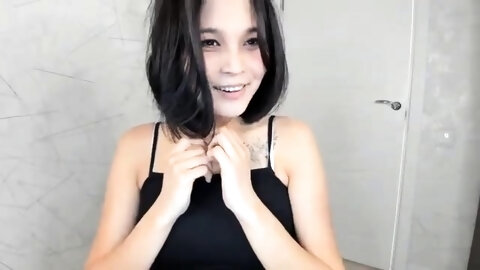 SMALL TIT BRUNETTE TATTOOED TEEN GIRLFRIEND CAUGHT IN SHOWER