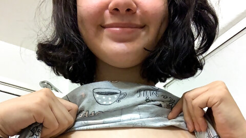 [F18] Who would like to taste my sweet little nipples 😜