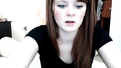 Amateur Webcam Teen Masturbates And Teases